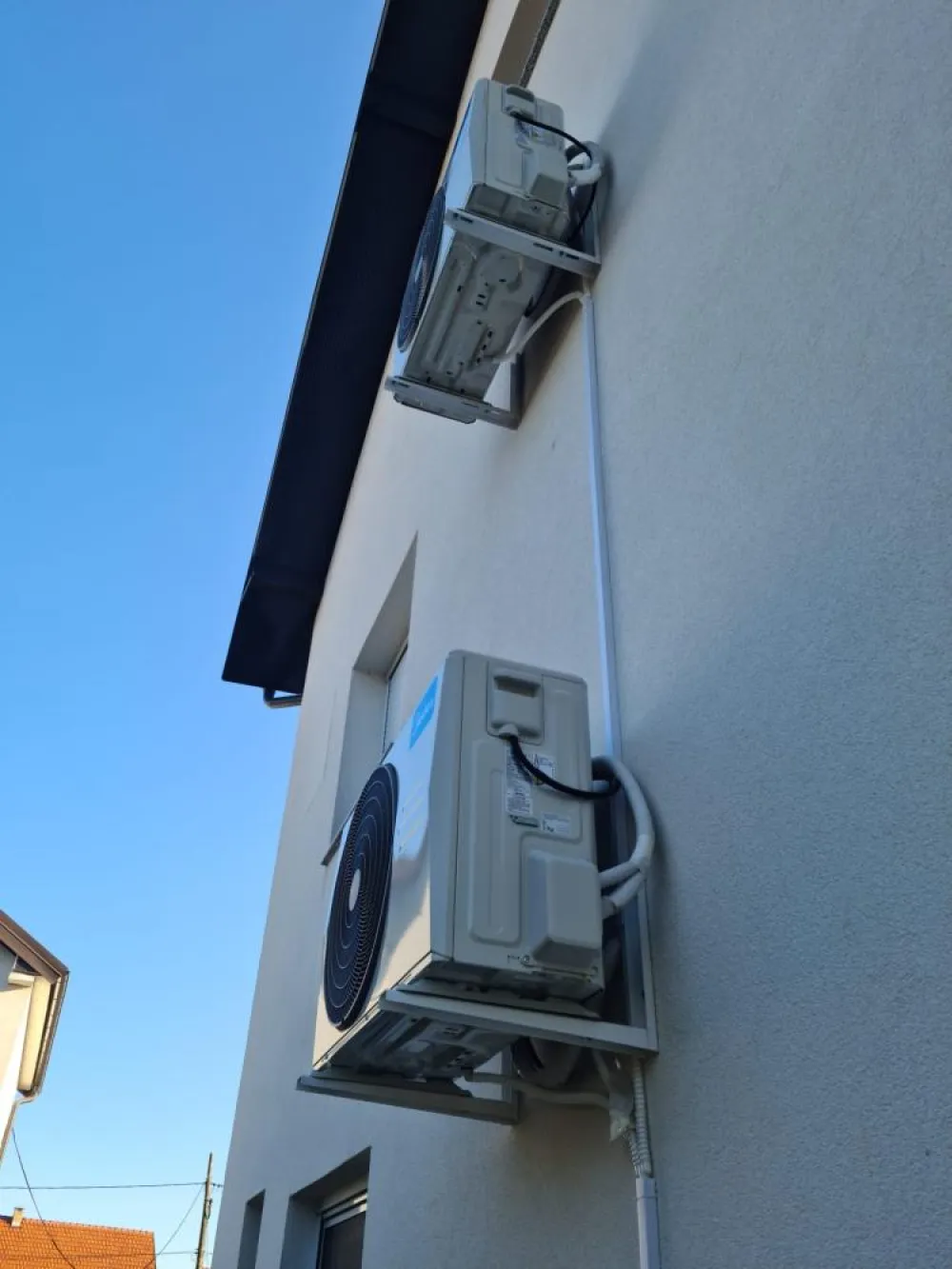 Klima uređaj Midea EZB-18RD6-I BLACK Solstice 18.000 BTU — Klimapolis